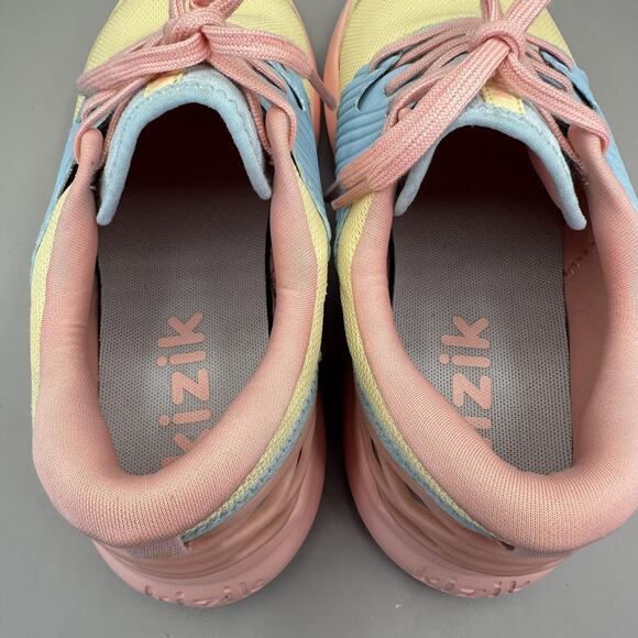 Kizik Anaheim Shoes Youth Size 5Y Birthday Cake Hands Free Slip On Sneaker - Picture 7 of 11